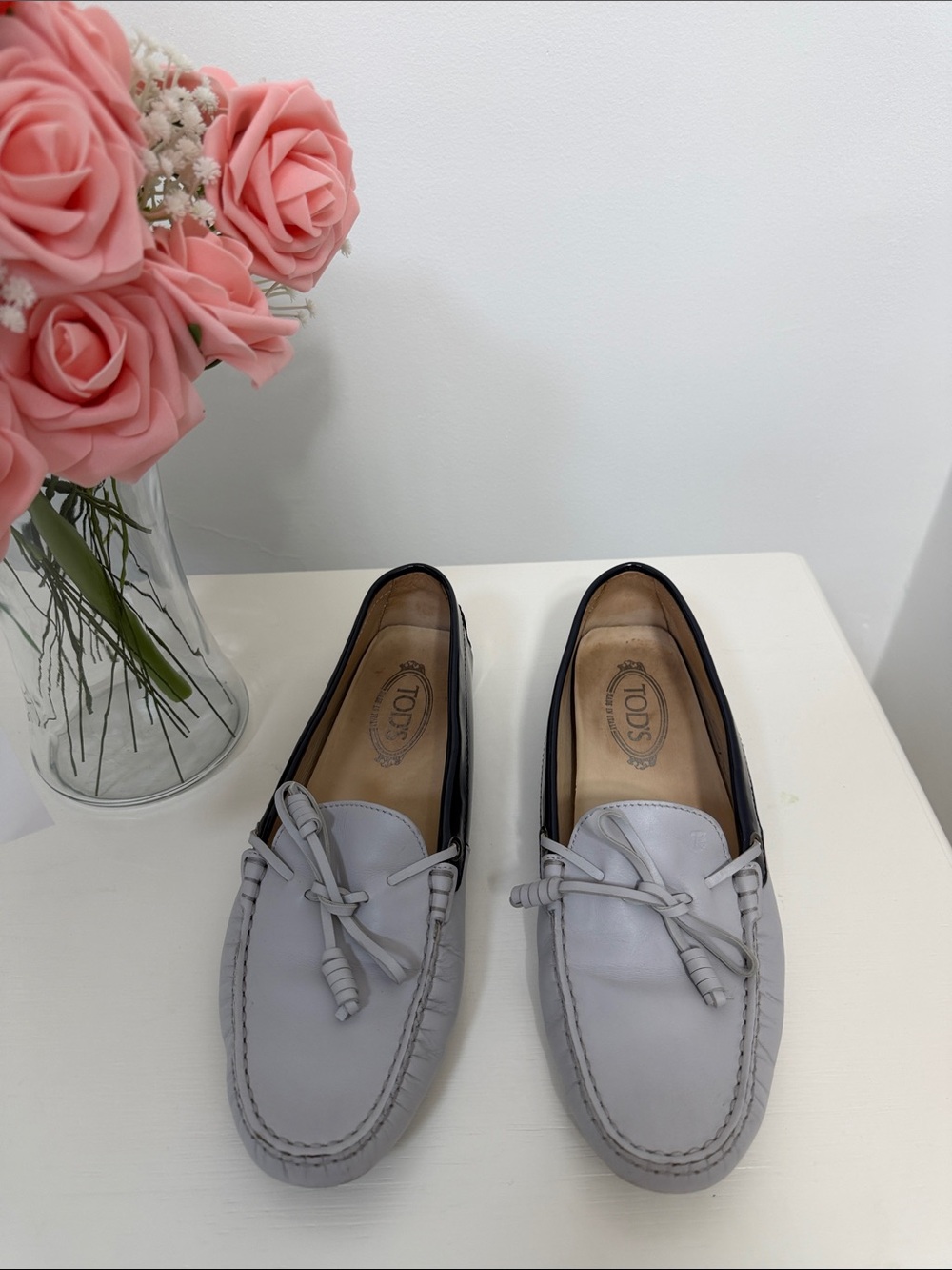 Tod's Light Gray Leather Knot-Tassel Loafers
